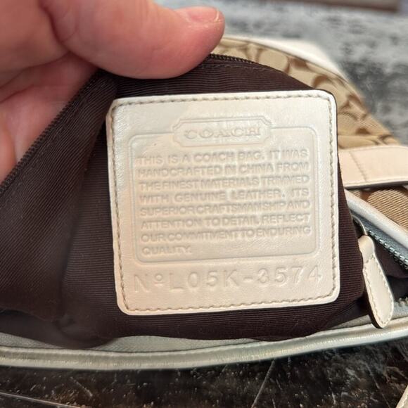Coach White/Tan Signature Jacquard and Leather Shoulder Bag Style 3574 11x11 - Picture 3 of 6